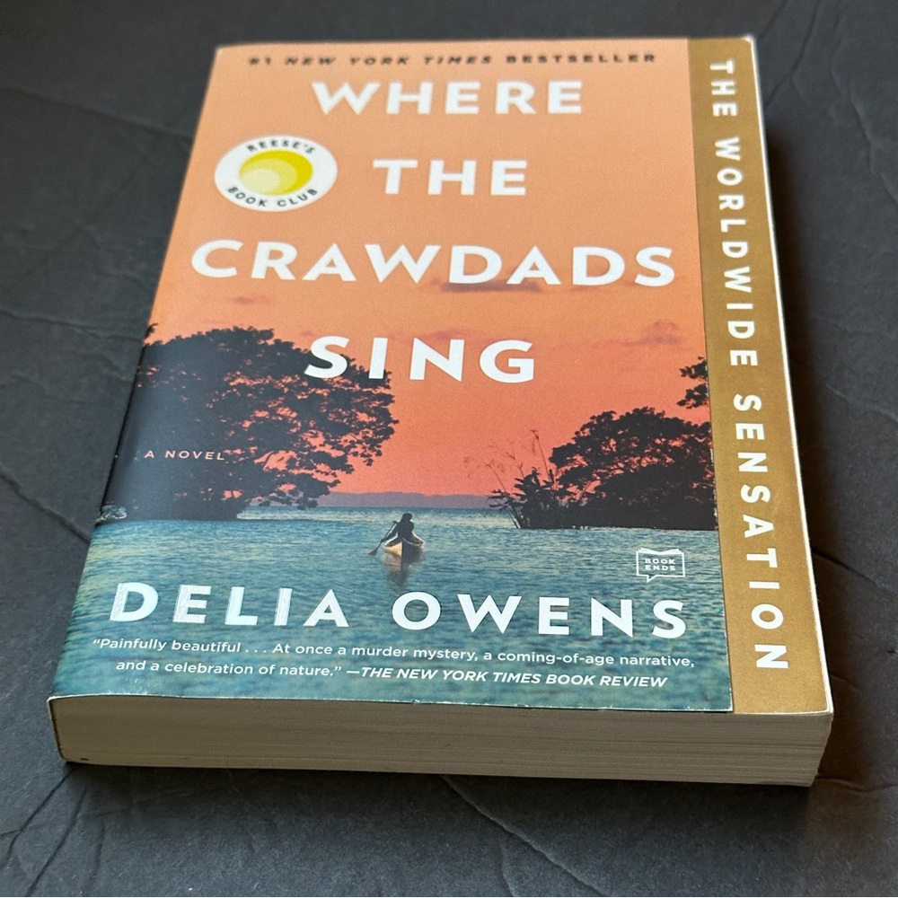 Where The Crawdads Sing by Delia Owens | Fiction, Mystery | Paperback Book - Picture 4 of 8